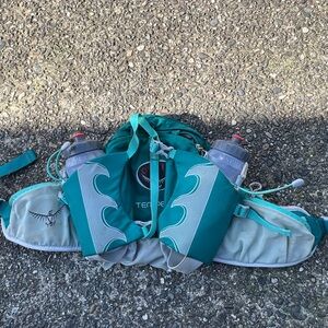 OSPREY Teal and Gray Mini Bag with 2 bottles